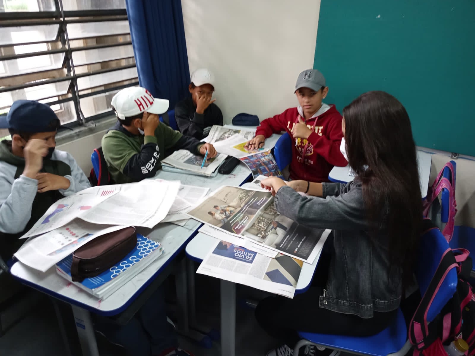 A generic square placeholder image with rounded corners in a figure.